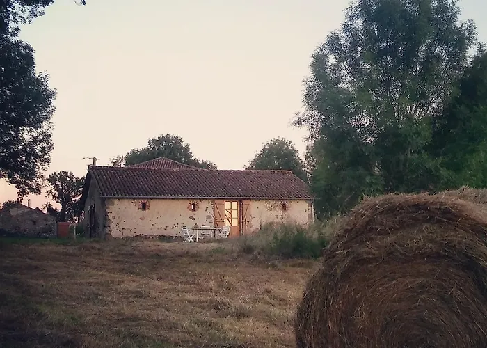 à La Campagne ! Avec 2 Sdb Casa de Férias
